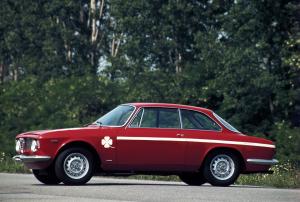 Alfa Romeo GTA 1300 Junior 1968 года 